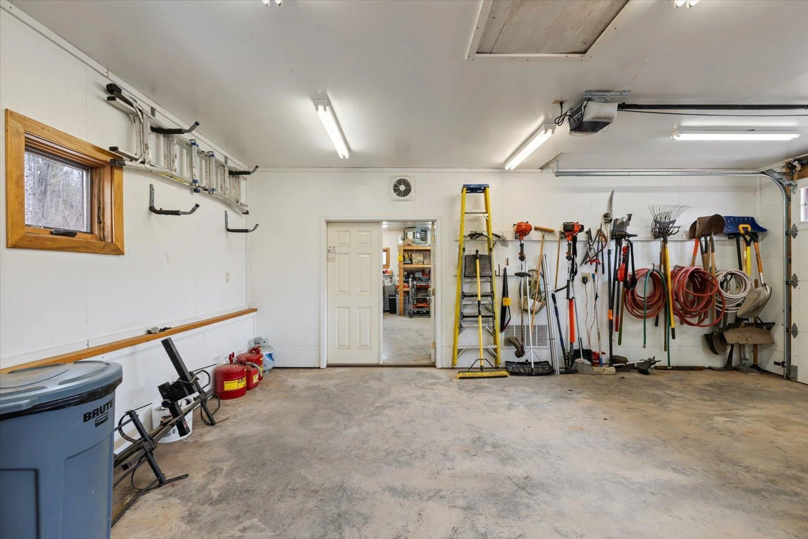 087-Workshop_Garage.jpg