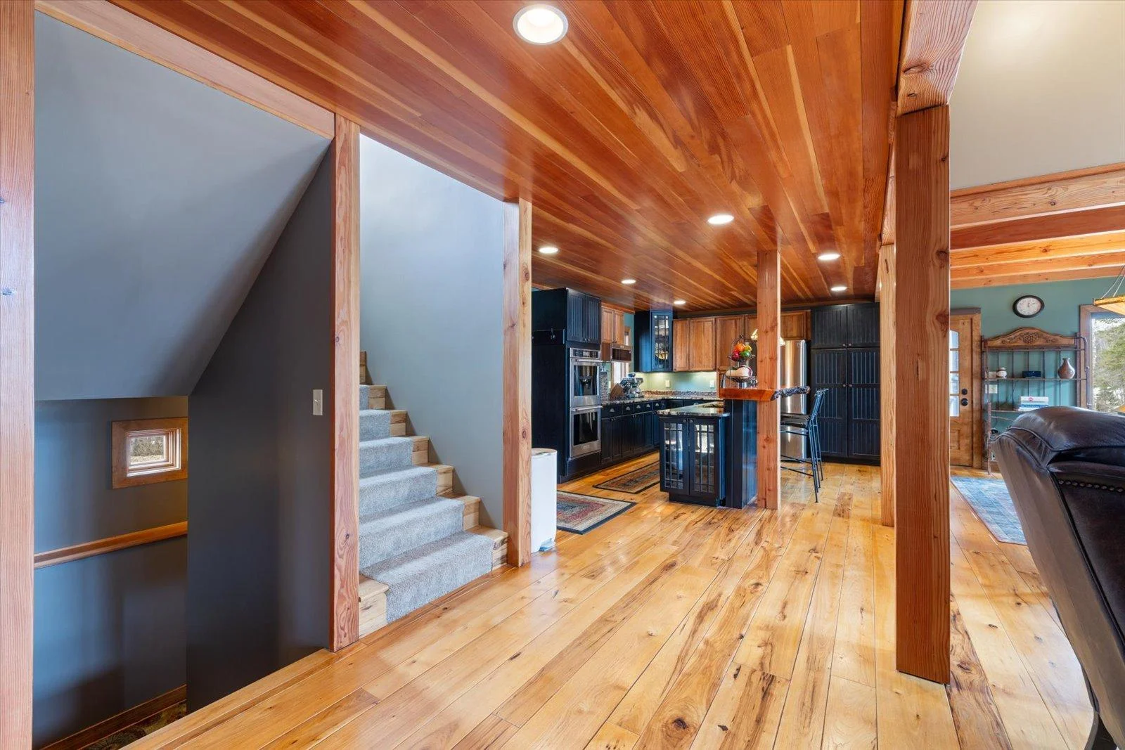 044-Interior _ 1st Floor.jpg