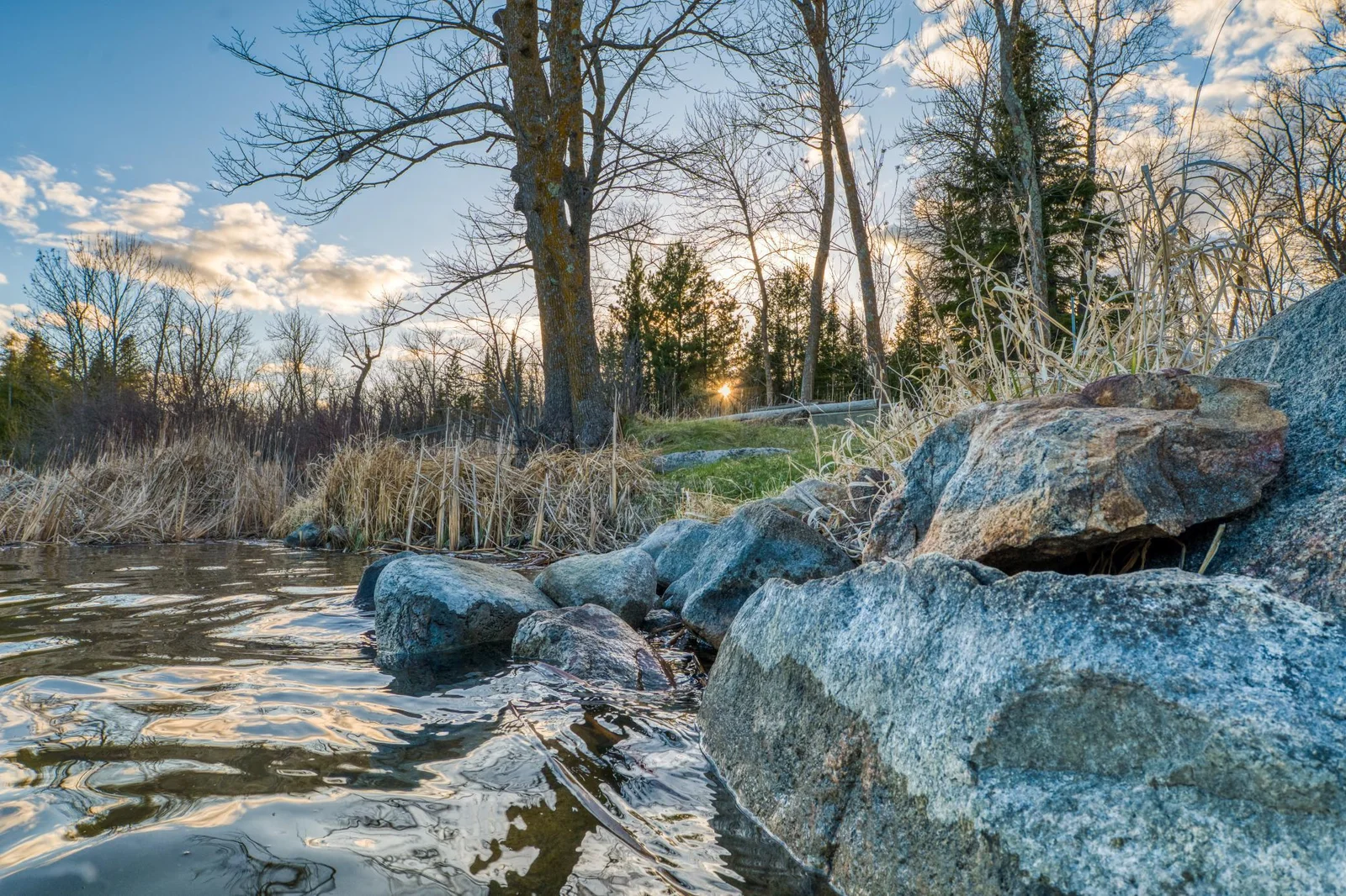Tranquility, Privacy and lakeside views