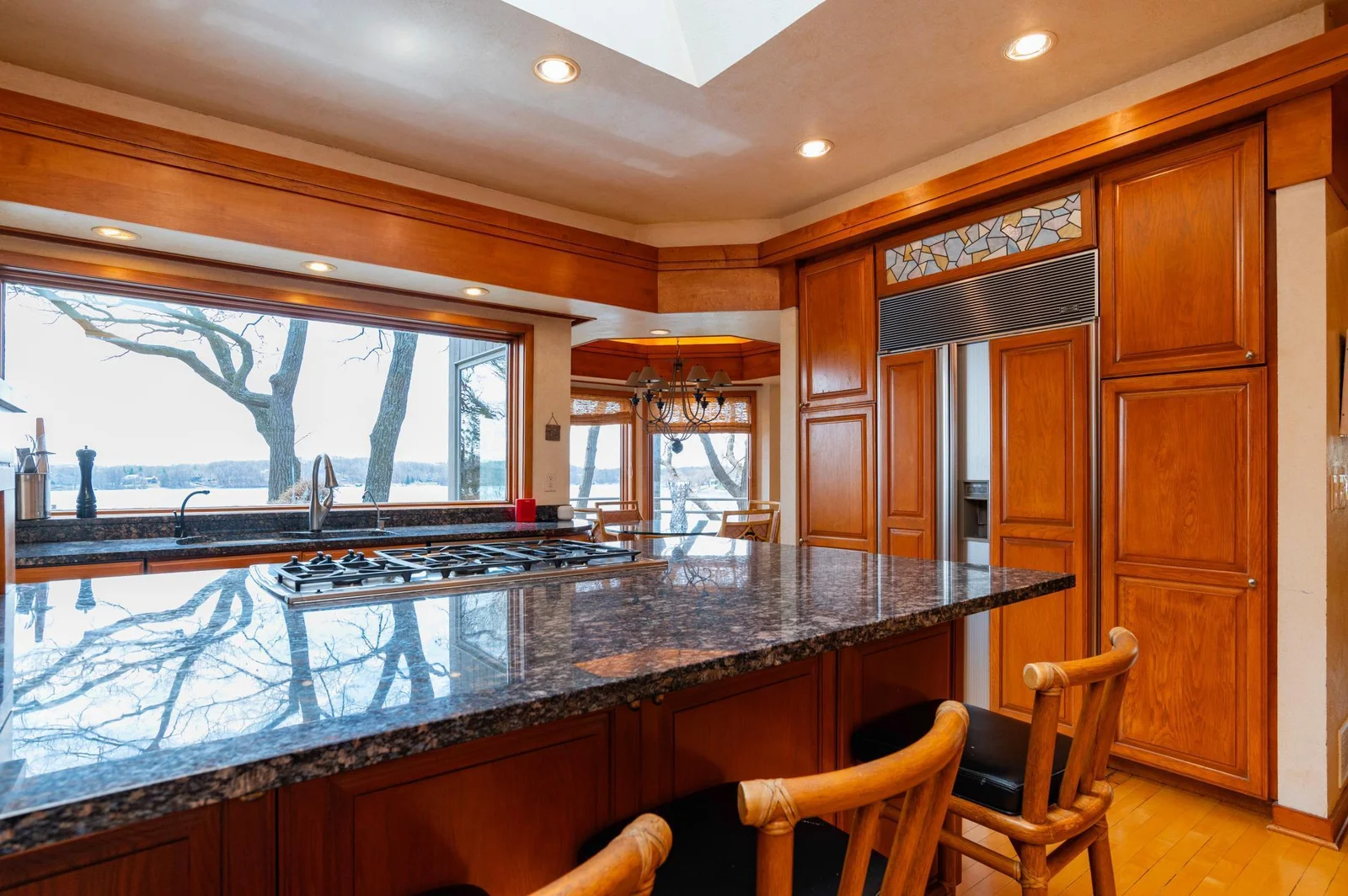 Kitchen with center island