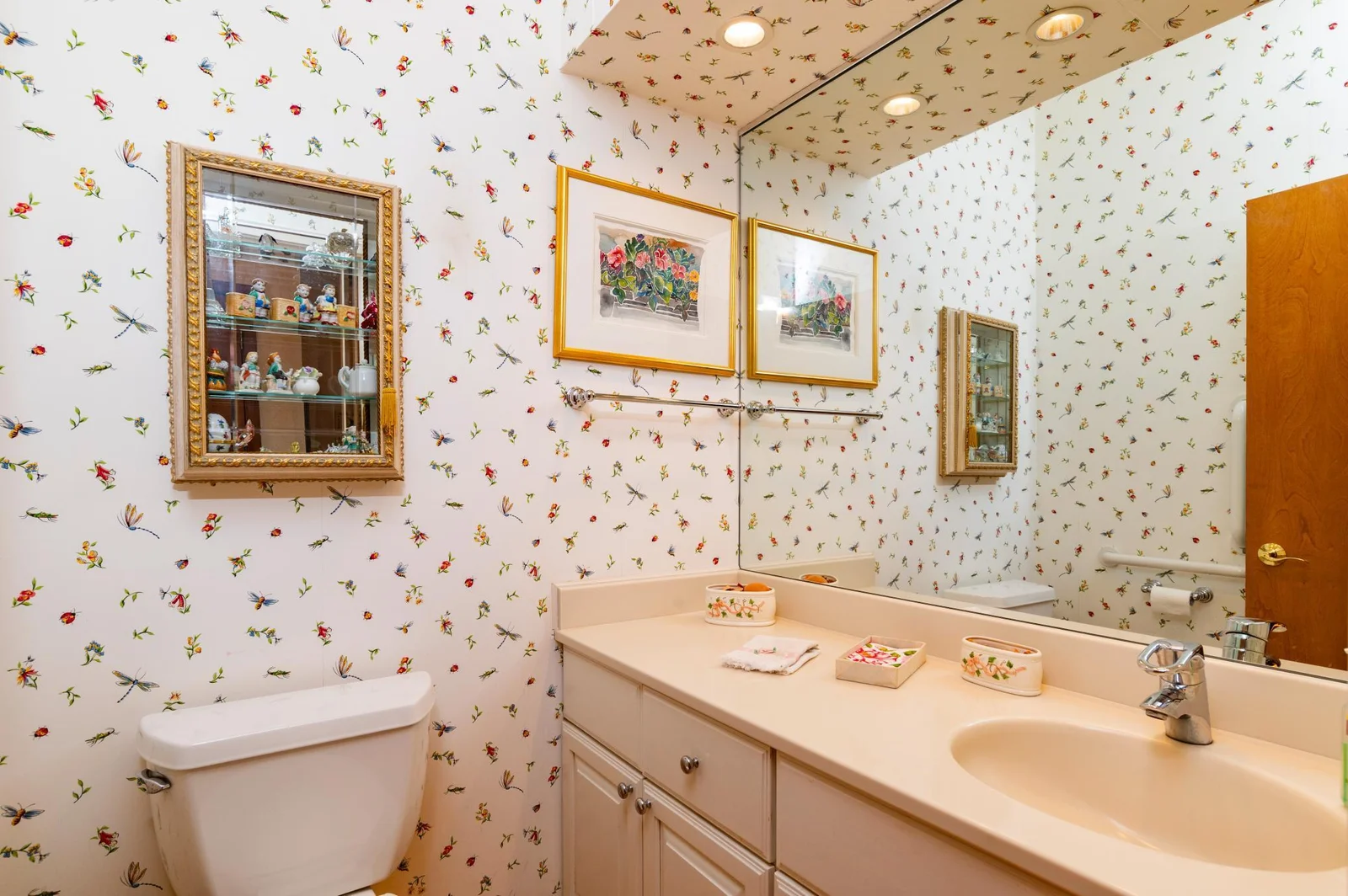 Hall powder room 1