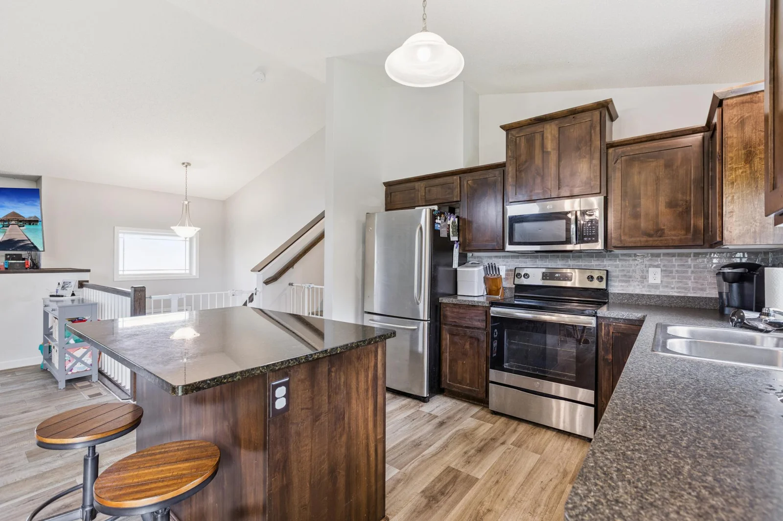Kitchen with island