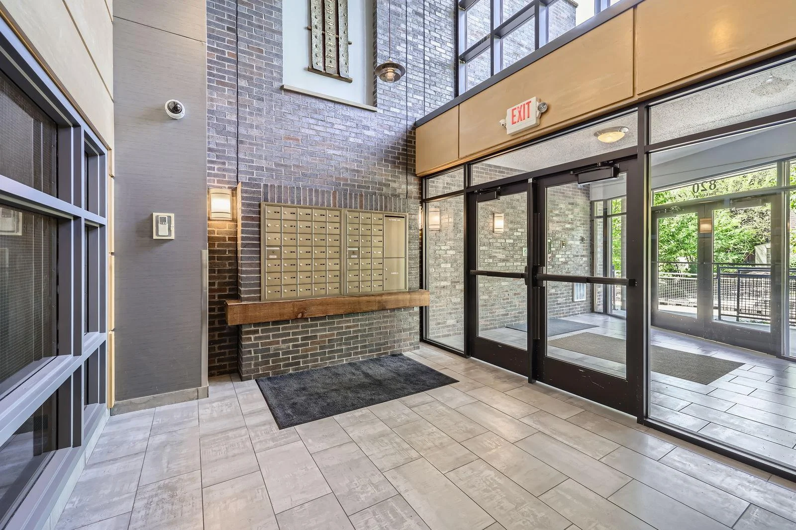 820 Emerald St SE #402 - Web Quality - 021 - 36 Amenities.jpg