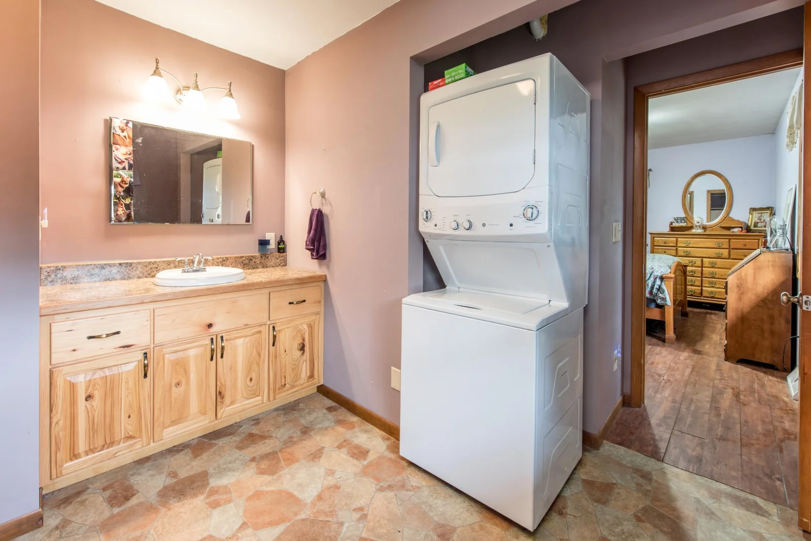 Main bedroom bath with washer dryer.jpg