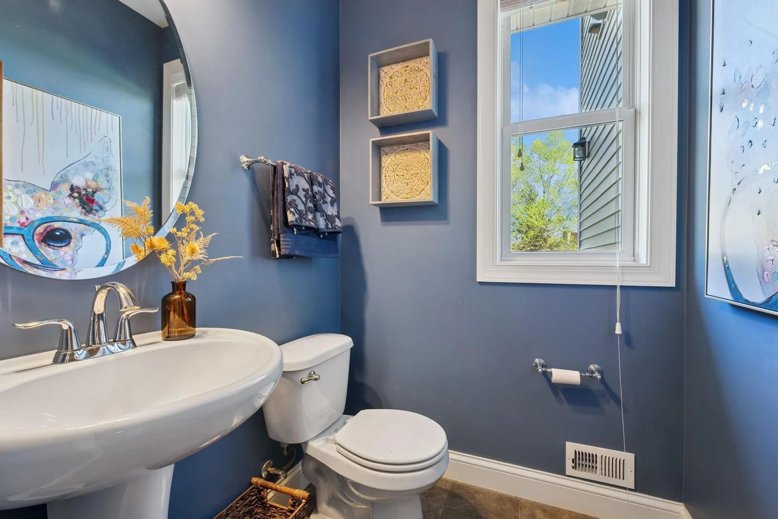 The main level 1/2 bath means you & your guests will not have to go up or down steps when nature calls.