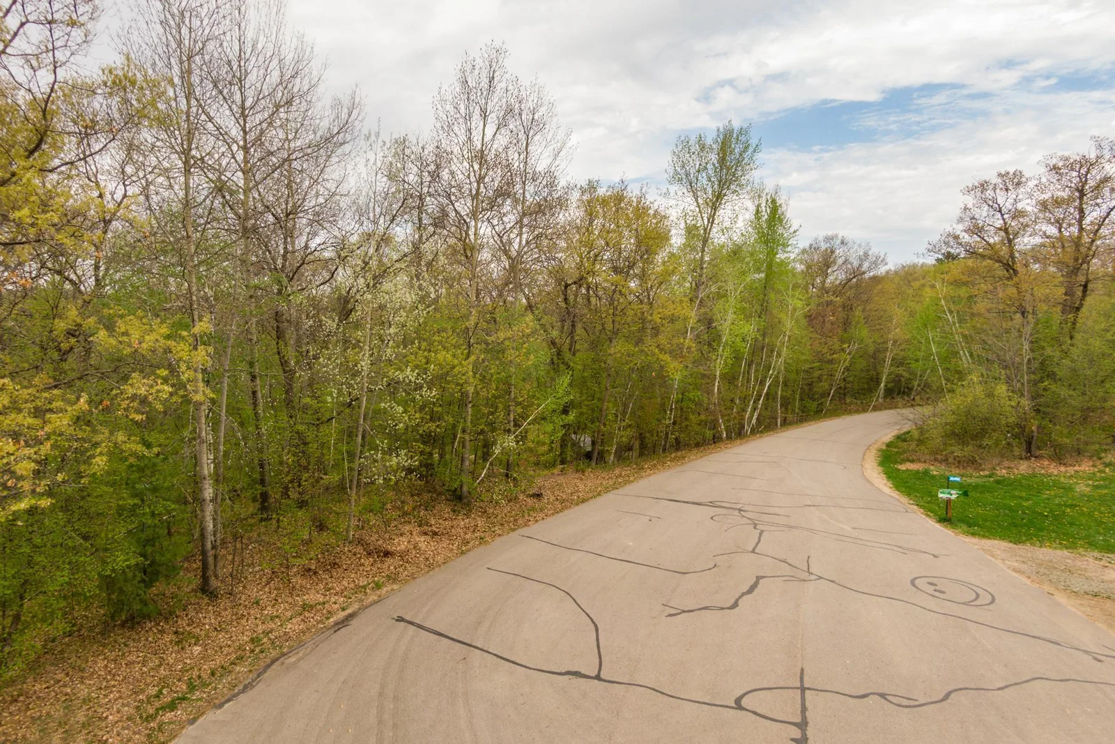 Enjoy the quiet seclusion near the end of White Pine Circle.