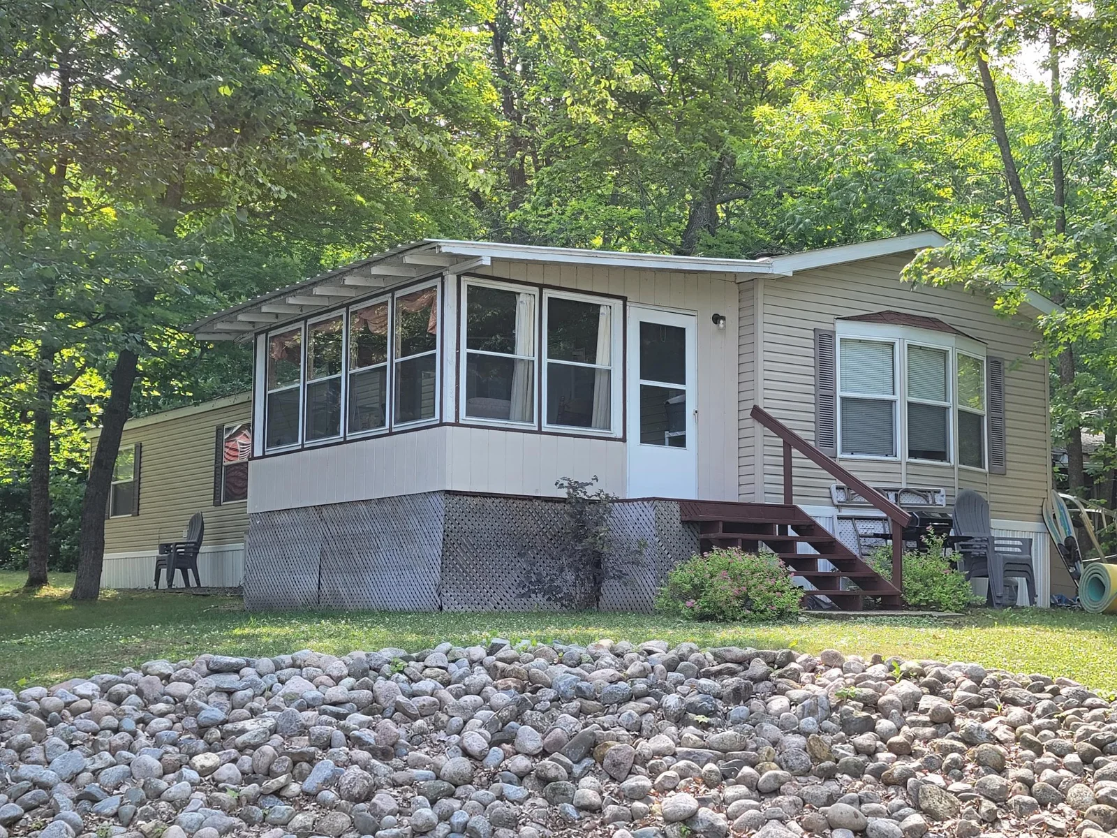 Photo 1 of 29501 Maplewood