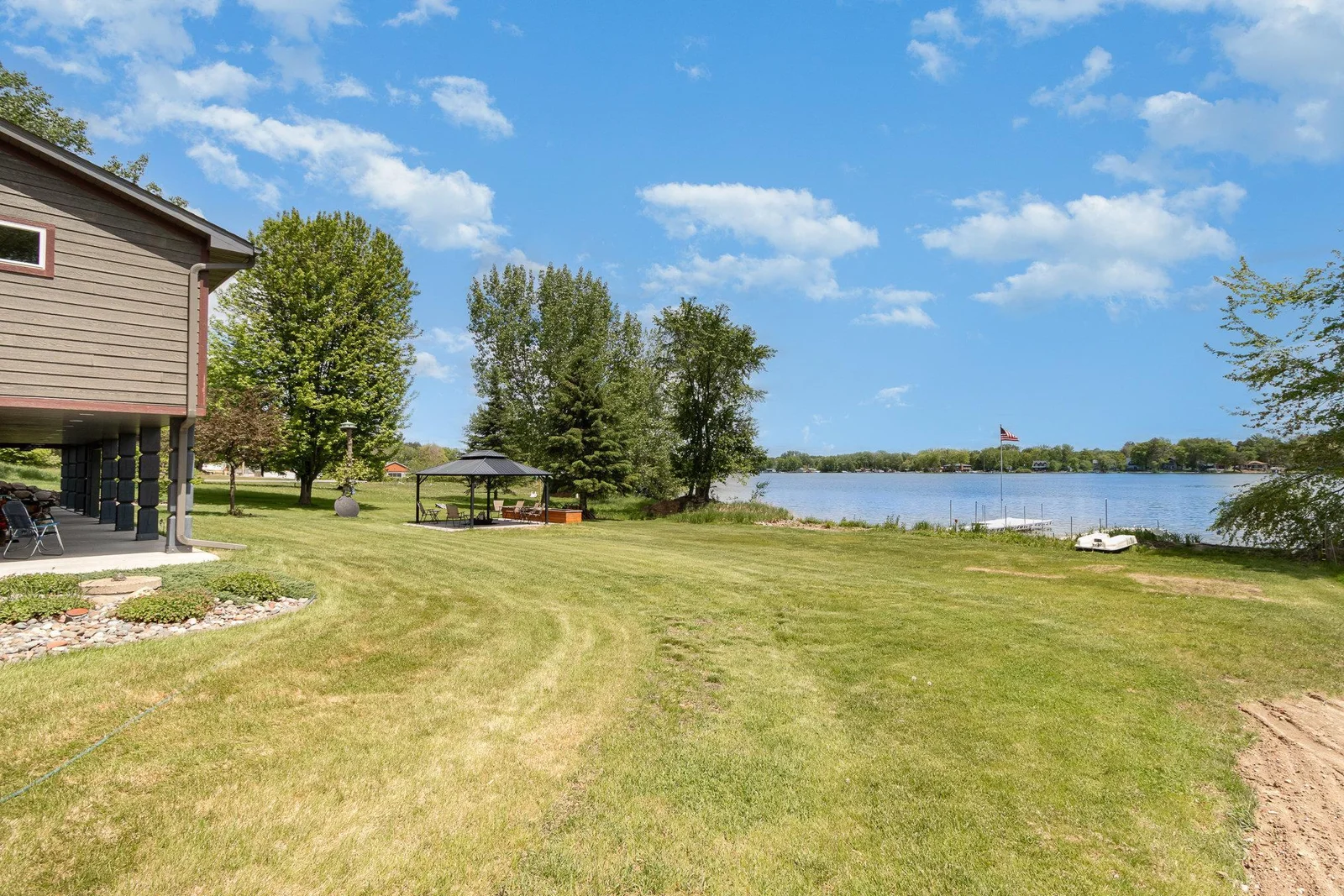 Gradual decline to lake provides excellent area to entertain guest