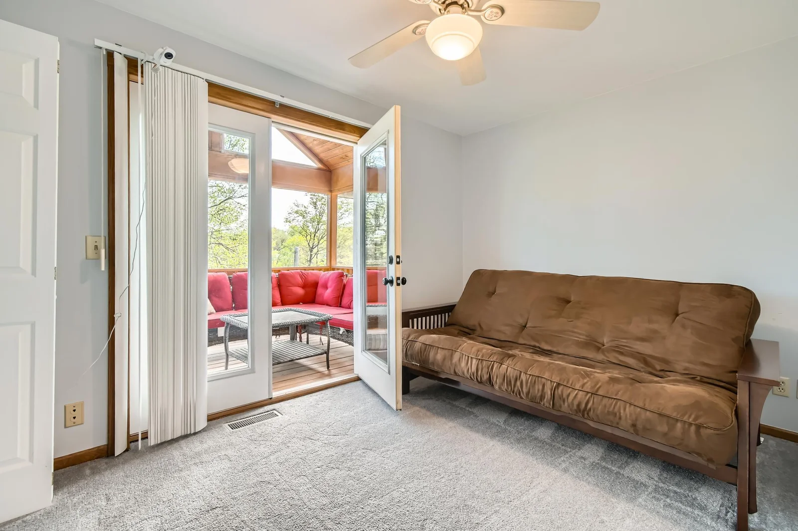 2nd Floor Lounge