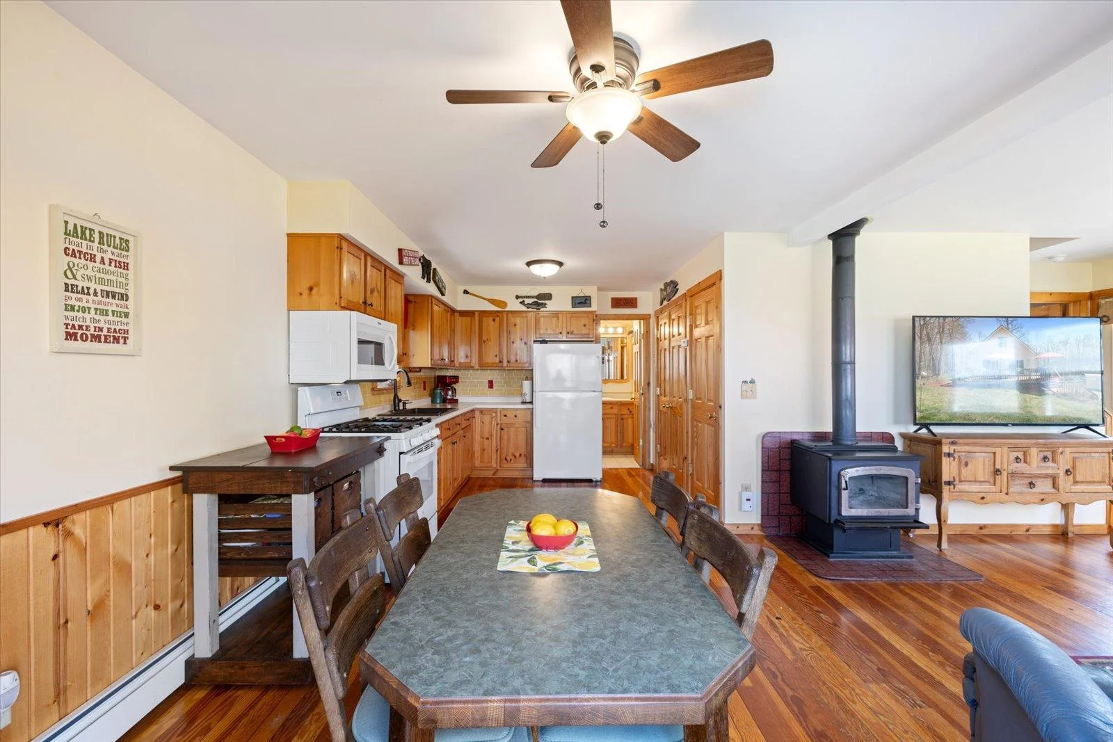 Main Floor Dining-Kitchen Room