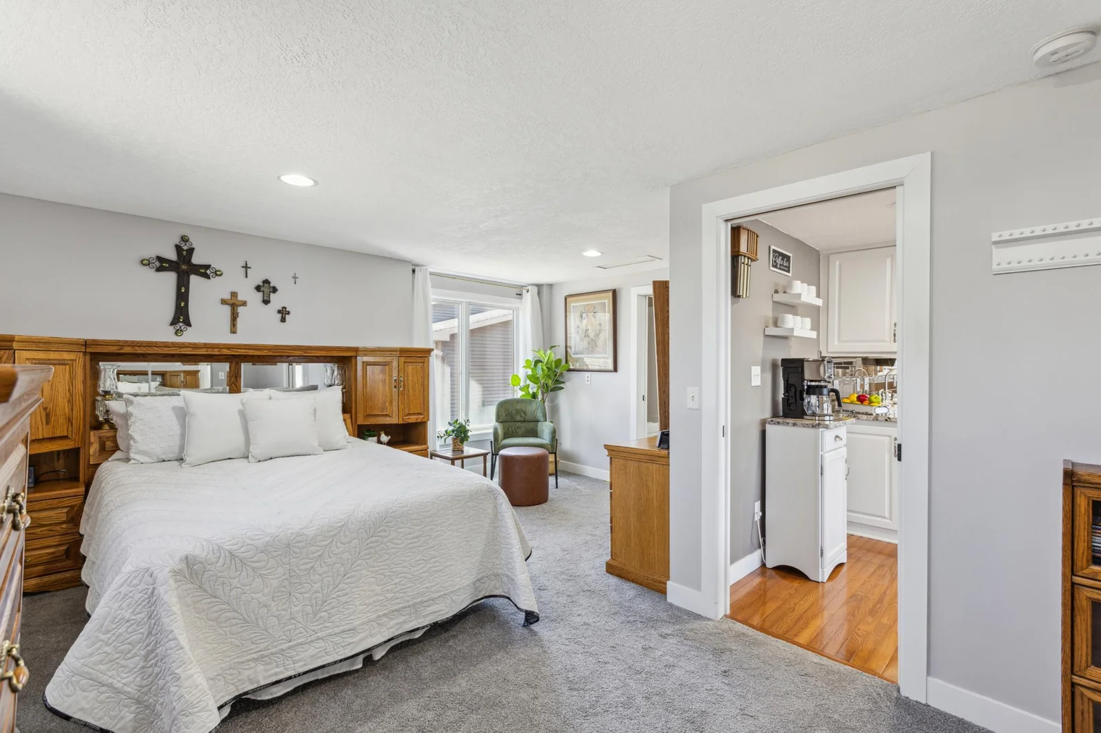 Large primary suite