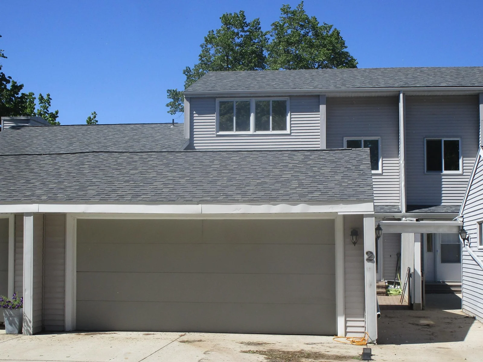 Front Entrance Unit 2