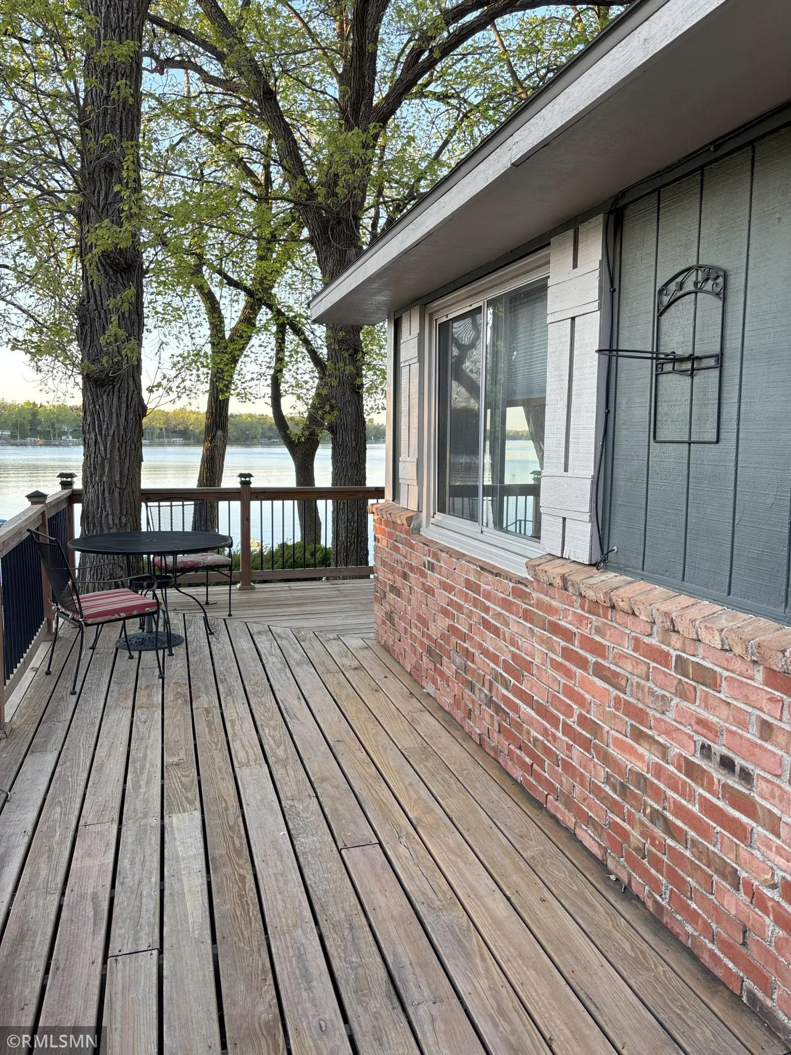 Side deck, great area for seating and grilling