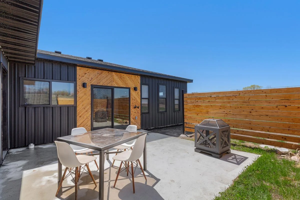 7 Patio.jpg