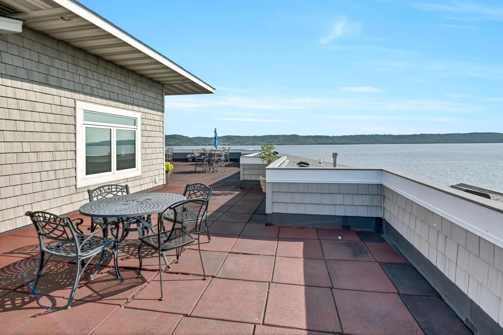 Building rooftop - common area