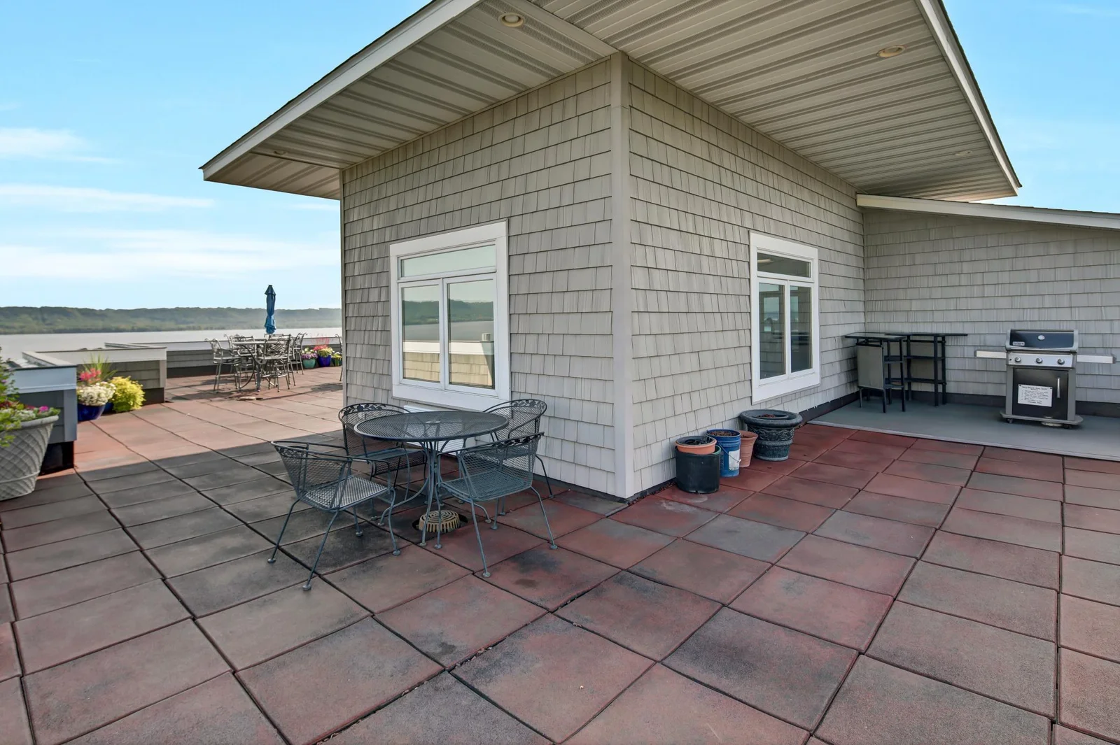 Rooftop - common area