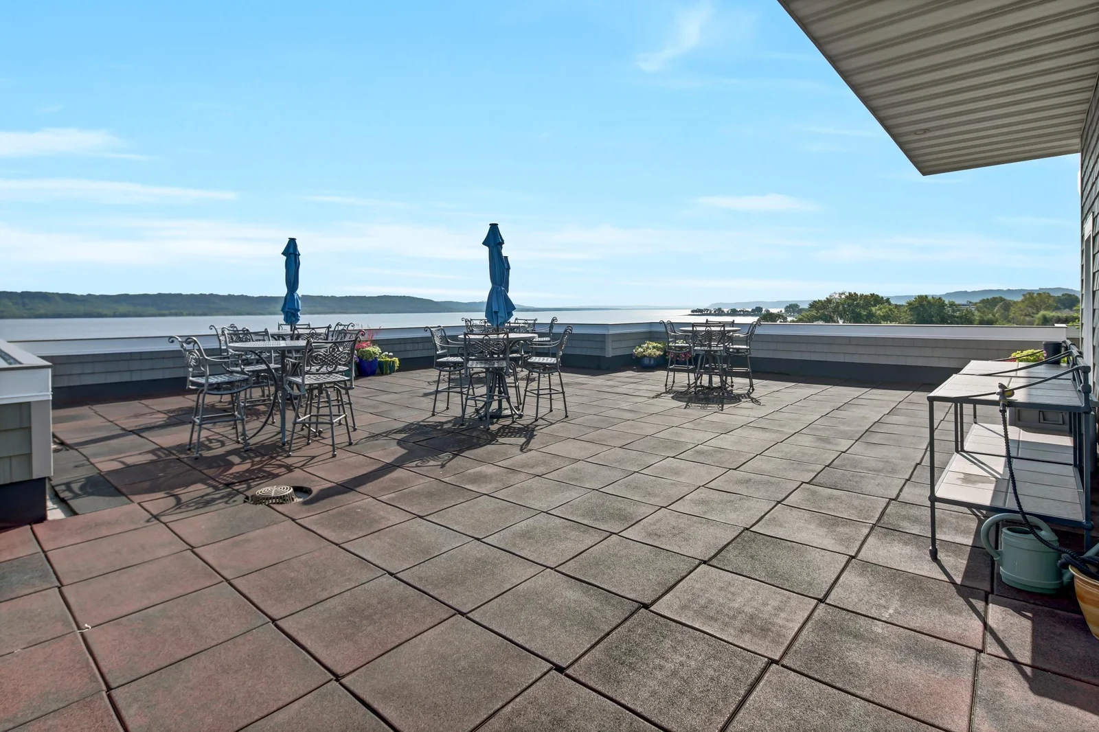 Rooftop - common area