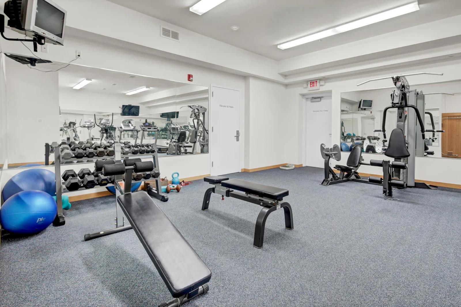 Gym - common area