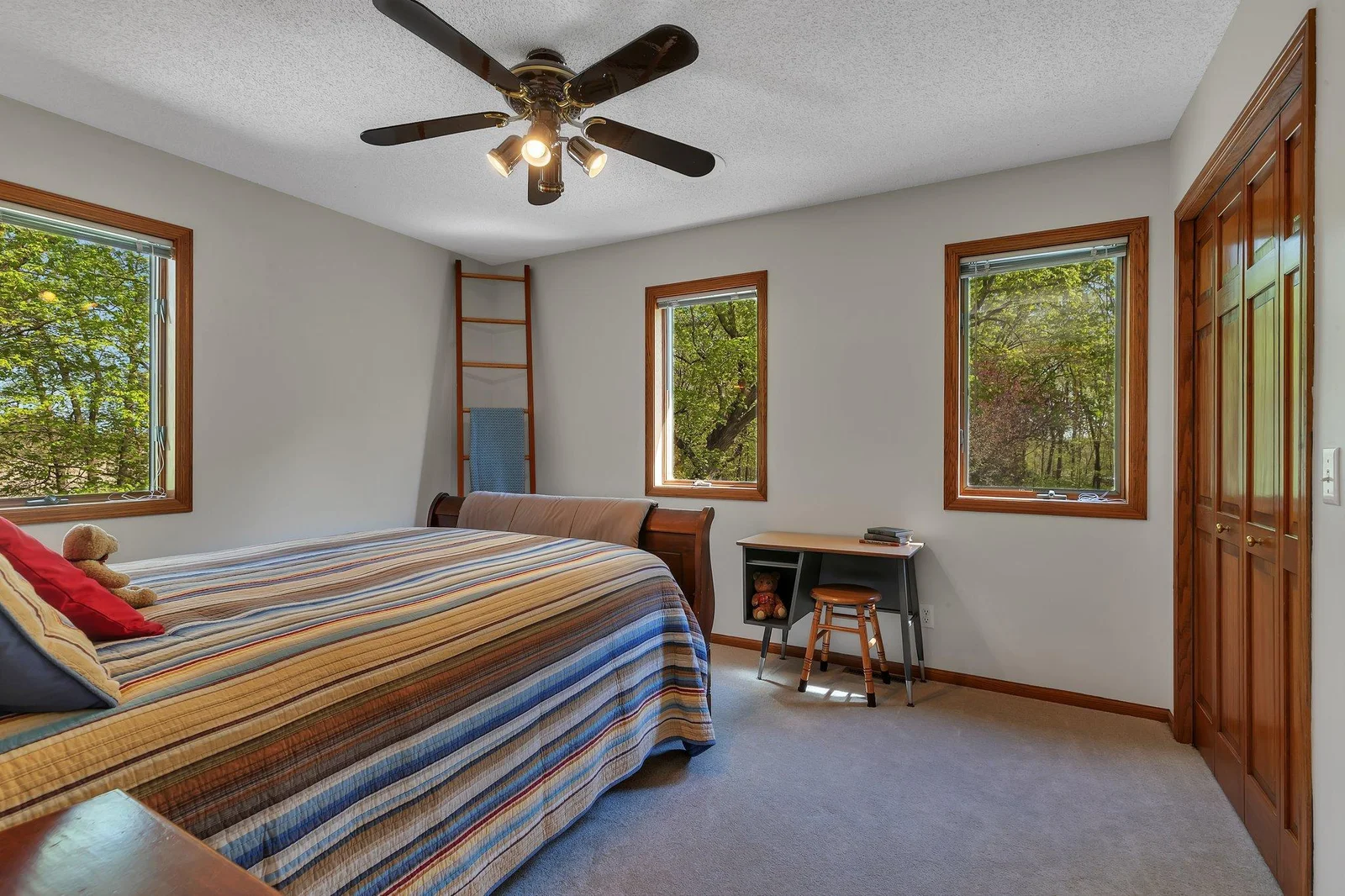 4th Bedroom. Serene wooded views.
