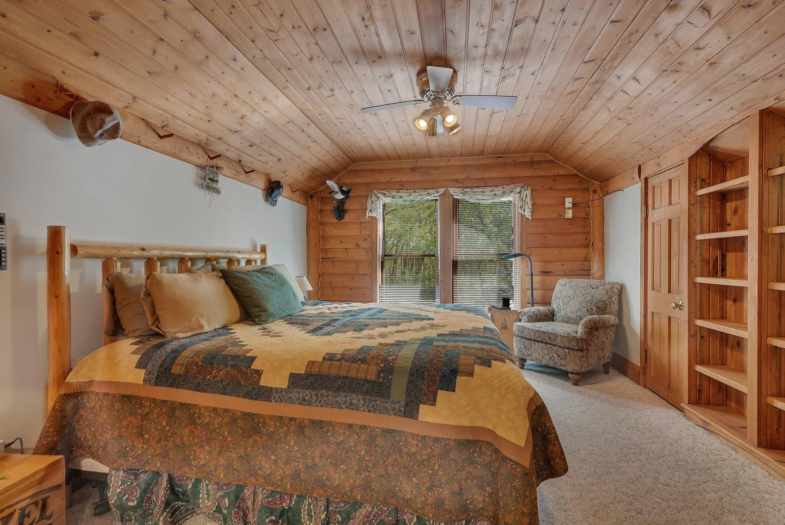 5th Bedroom. Cozy secondary primary, or guest room.