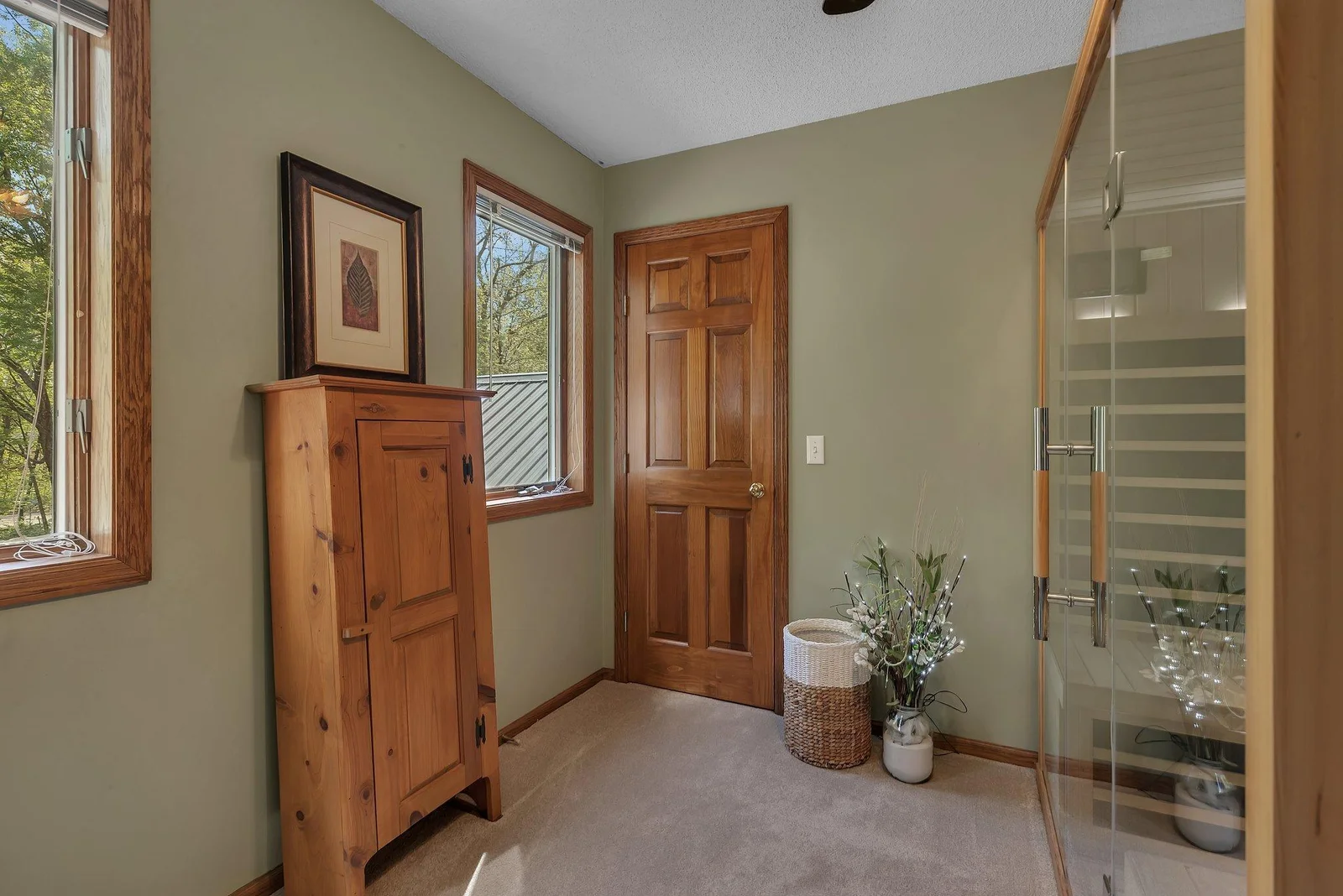 3rd UL Bedroom