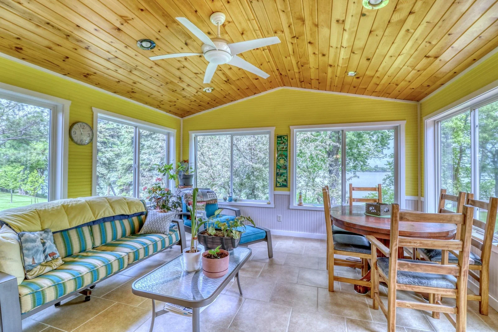Sunroom1_1.jpg