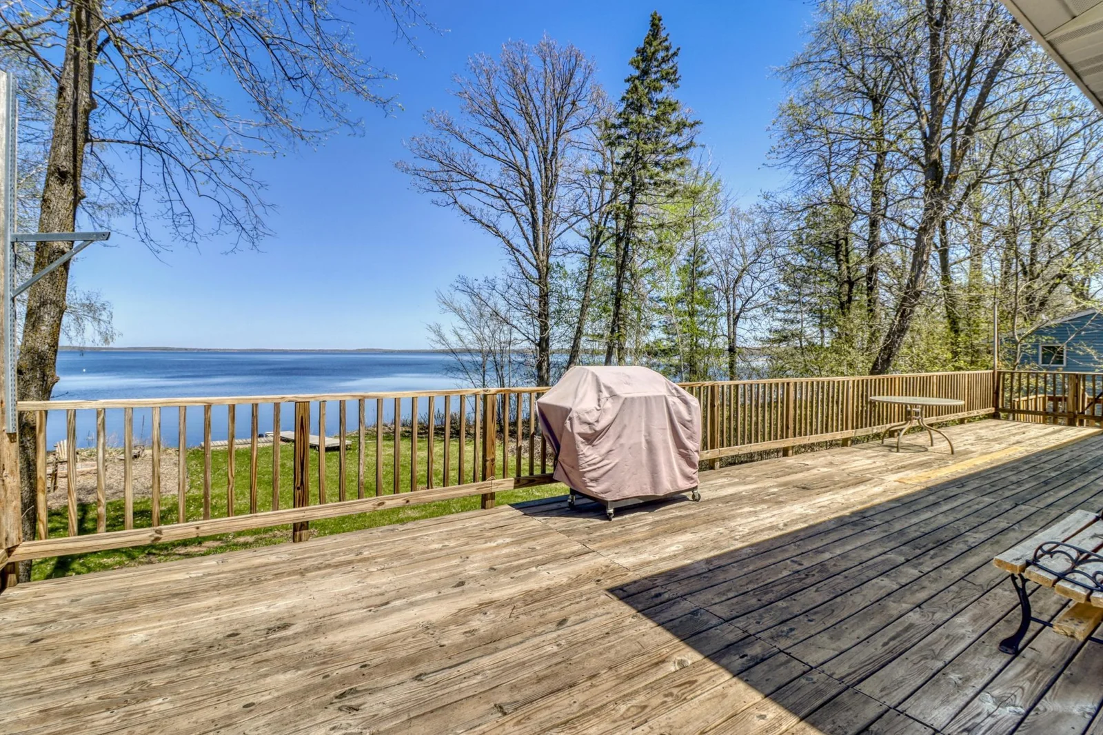 Exterior_deck1_2.JPG