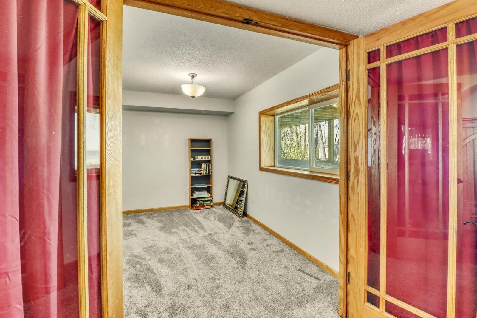 Basement1_1.JPG