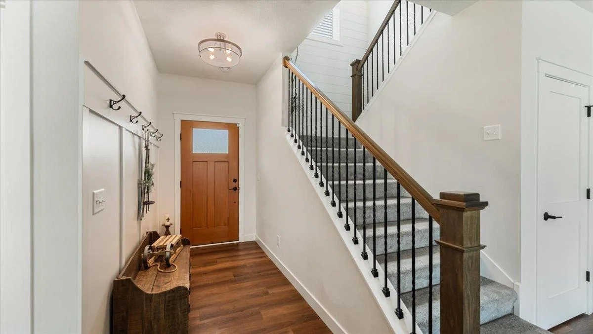 Entrance with custom coat wall
