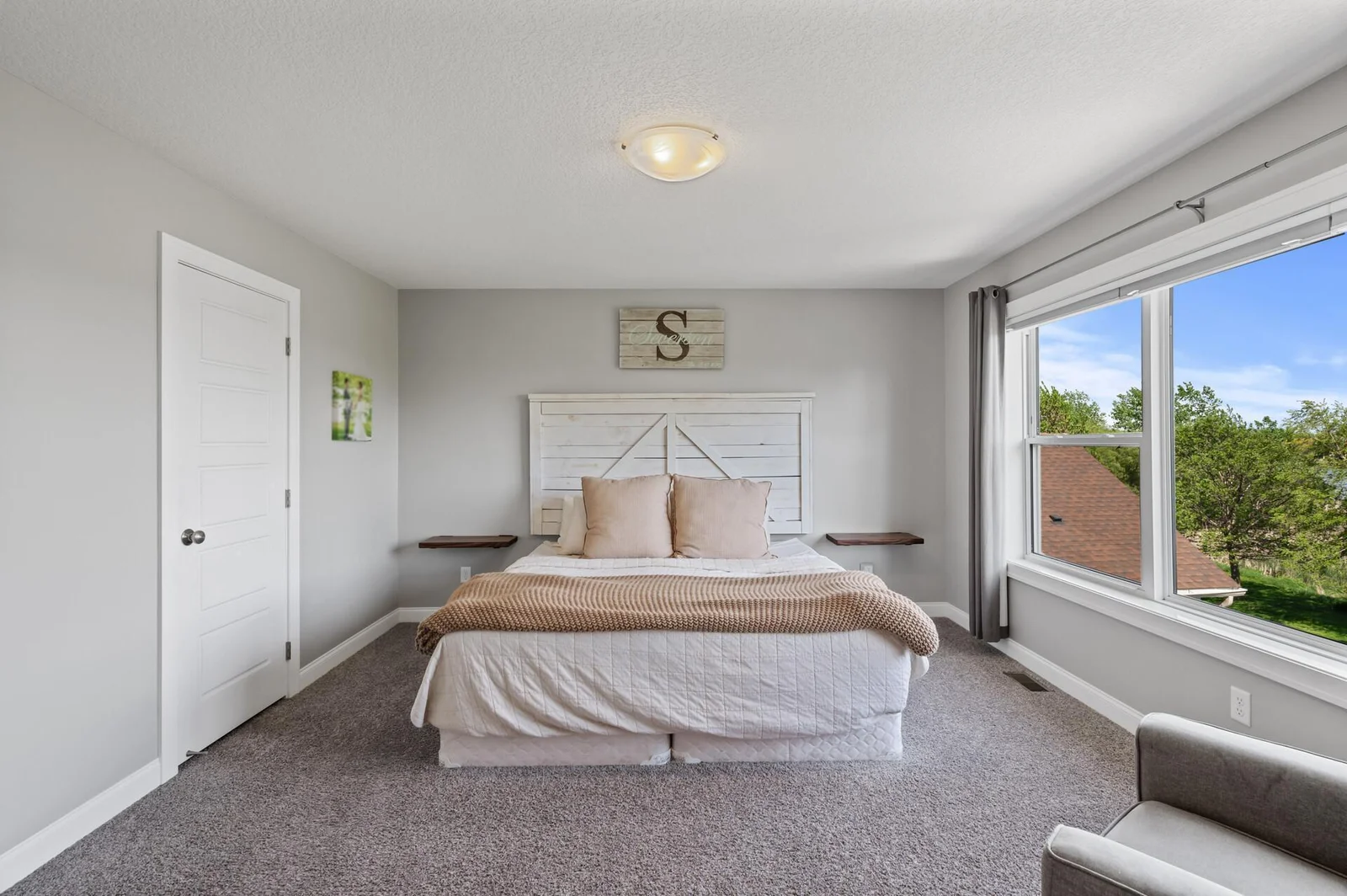Primary bedroom has a walk-in closet