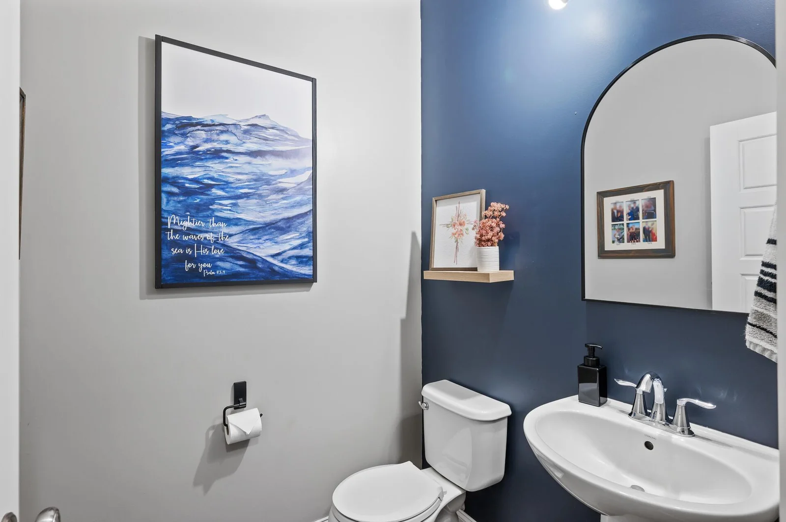 Main floor 1/2 bath.
