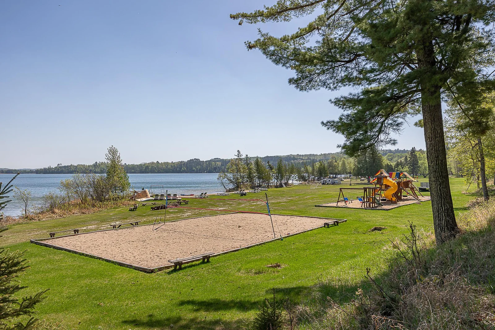 With modest annual fees you can enjoy access to Thunder Lake Lodge amenities.