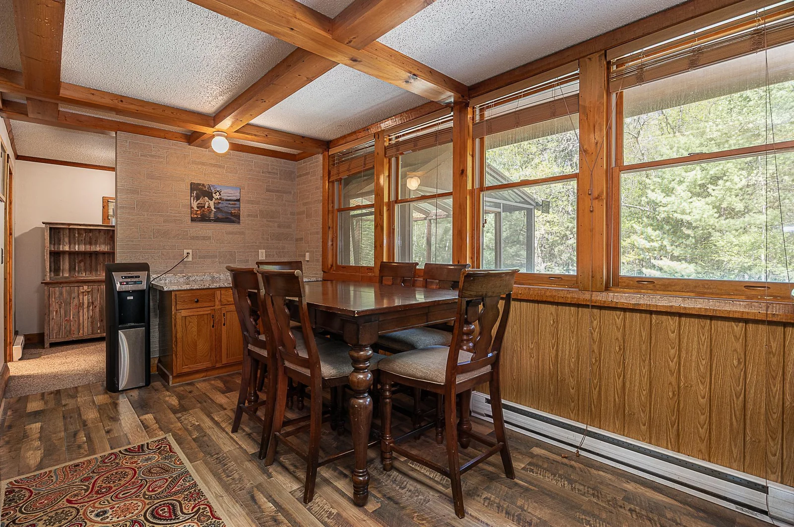 Dining room.