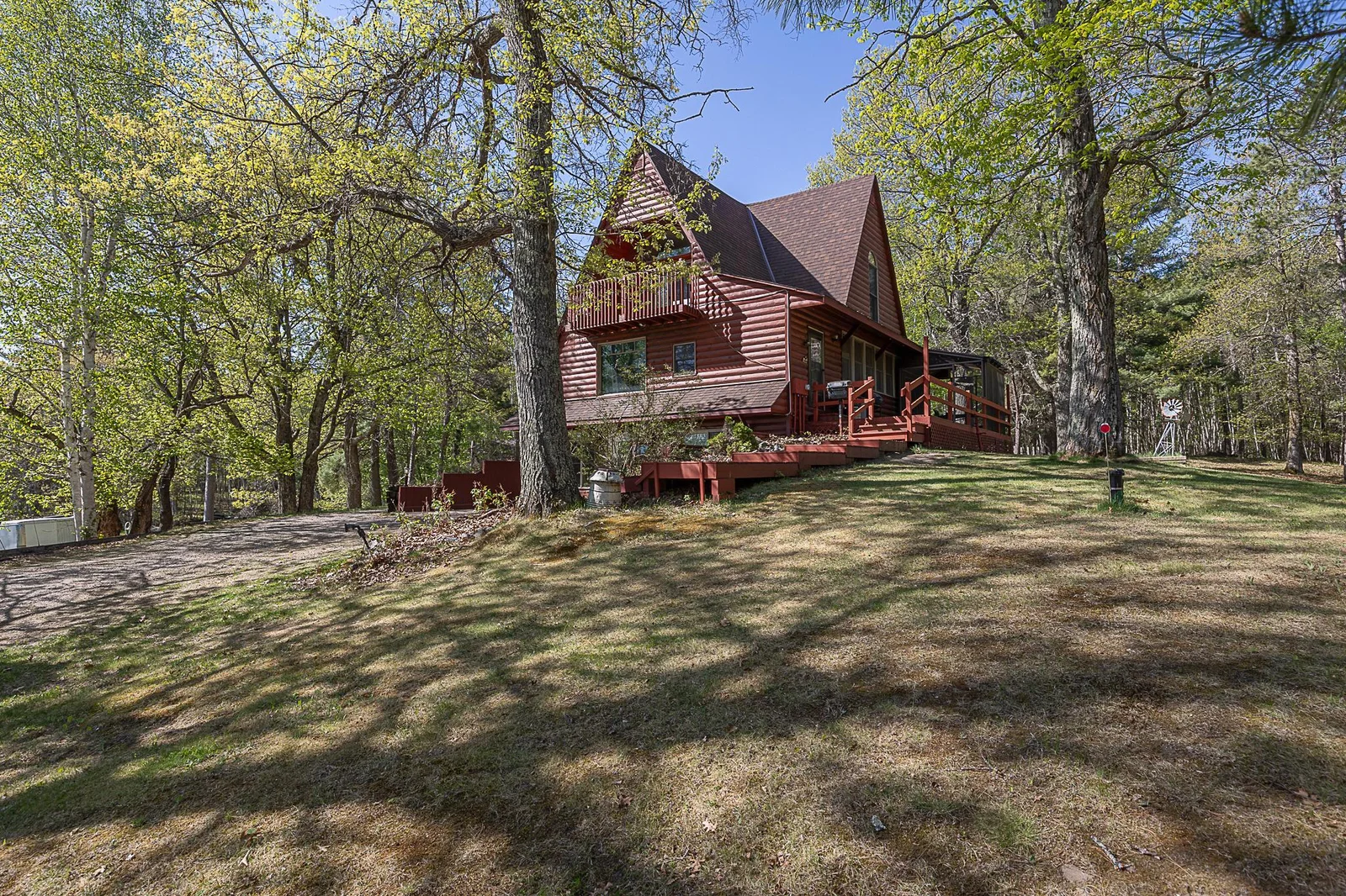This home has great curb appeal.