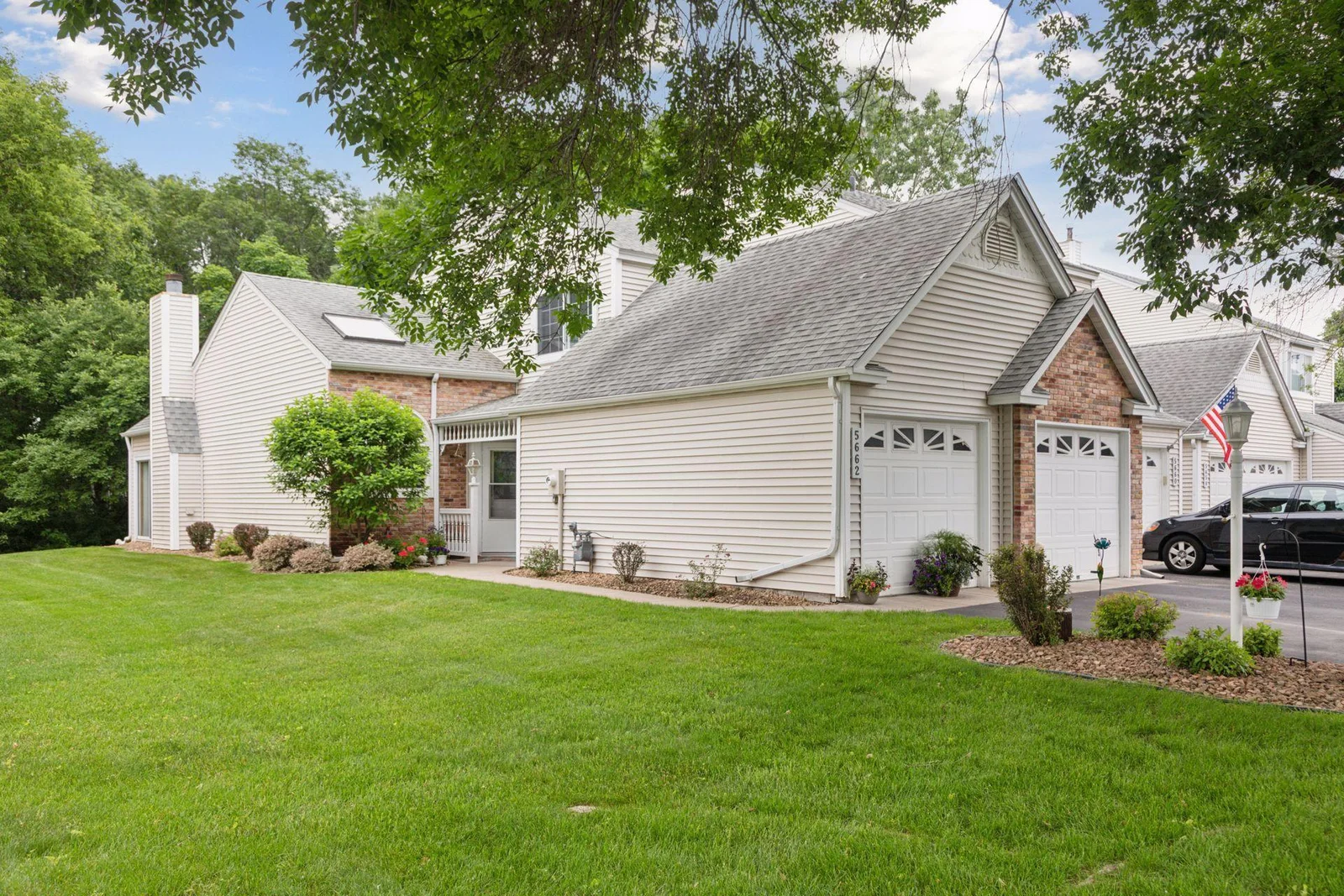 5662 Donegal Drive, Shoreview