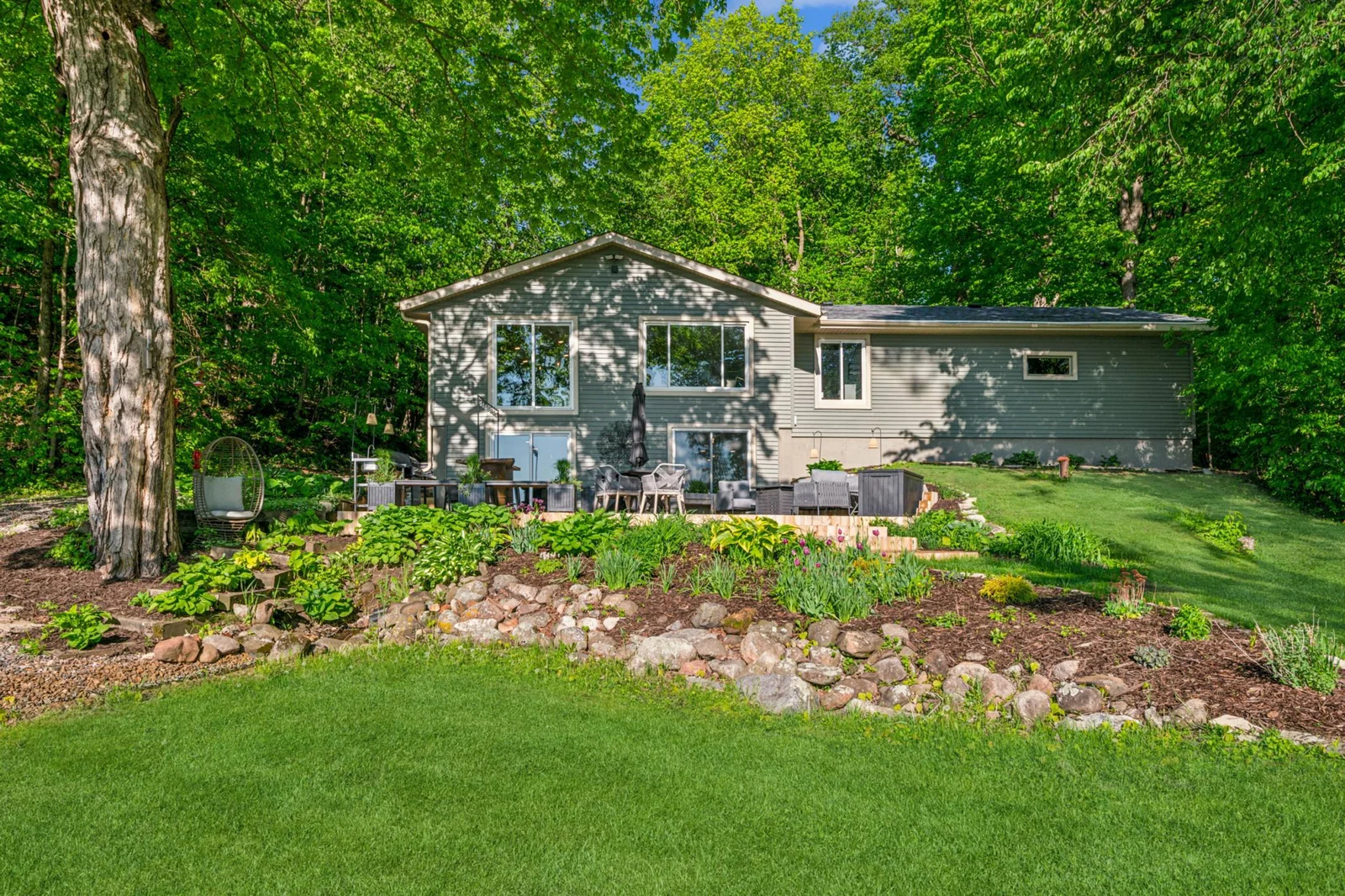 28_Exterior (1).jpg