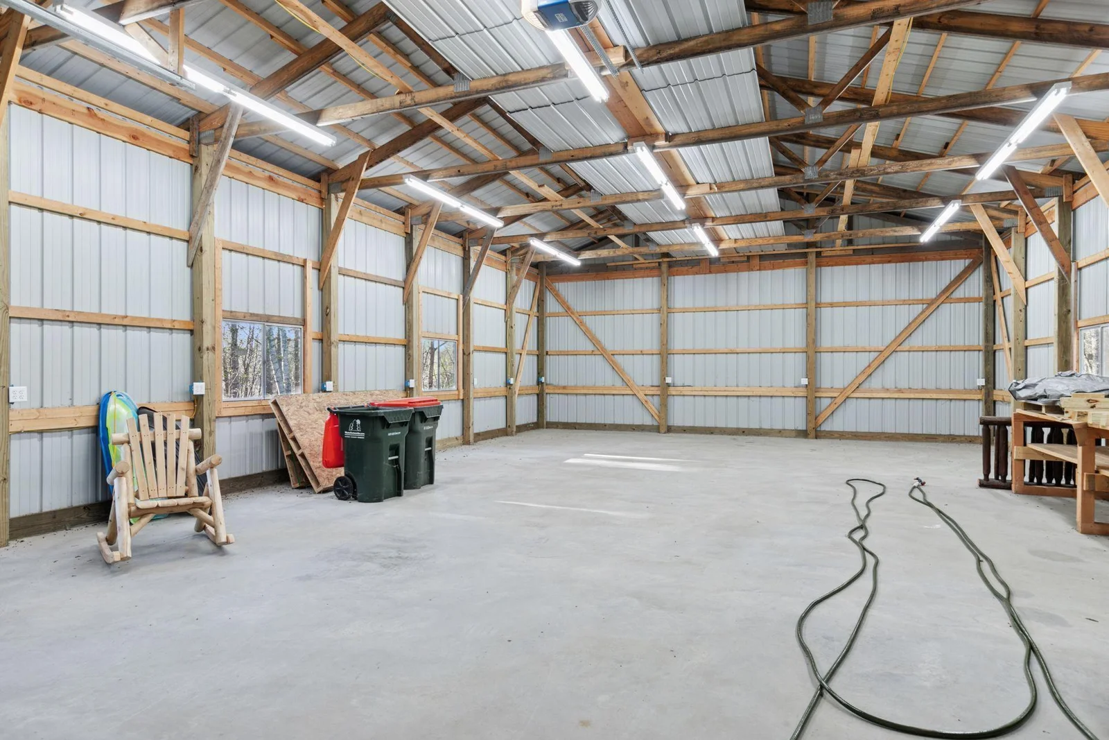 Detached pole building for all your toys or extra entertainment space