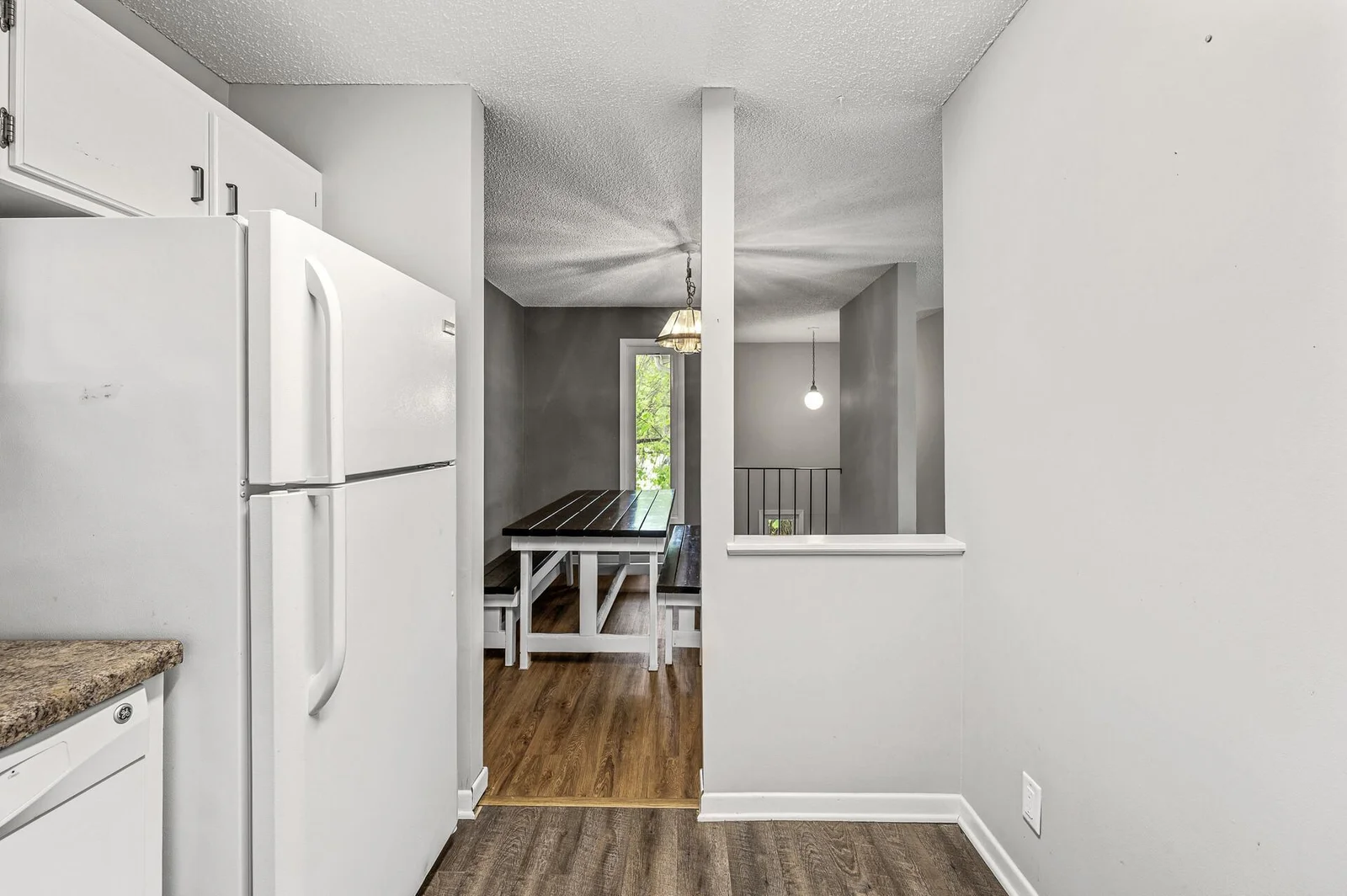 Kitchen with small area nook - perfect for a moving island or small table!