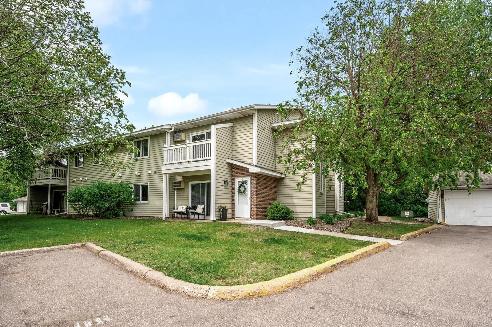 Front exterior of 2nd floor deck