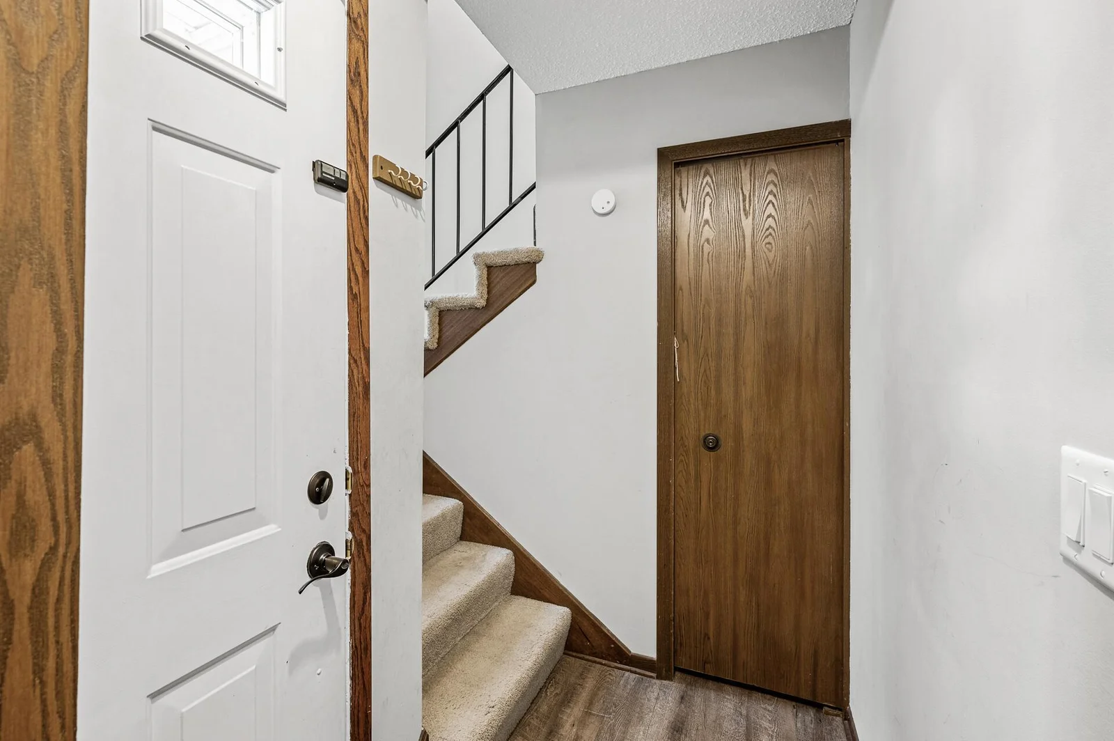Front foyer with extra storage
