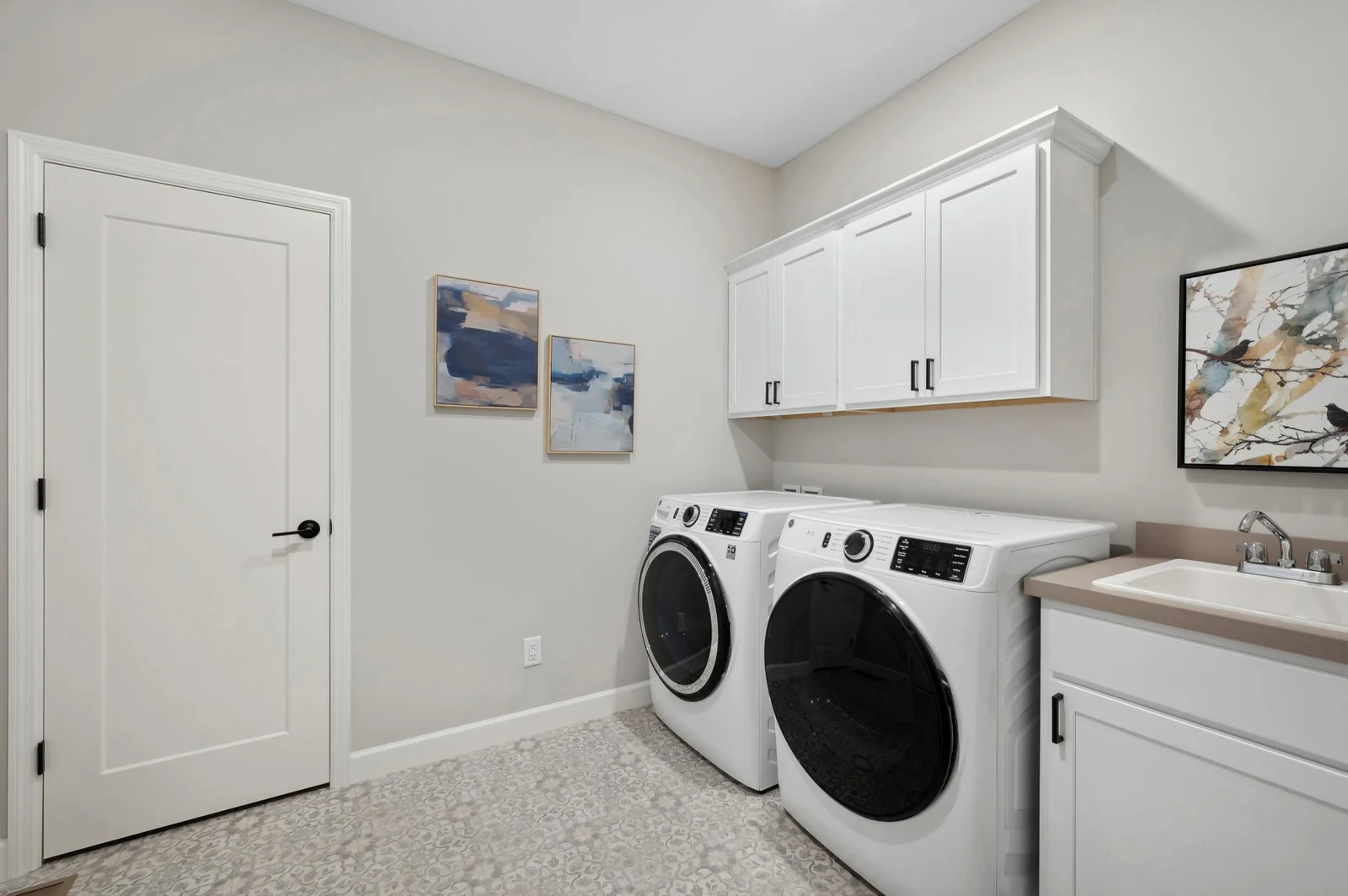 12. Laundry.jpg