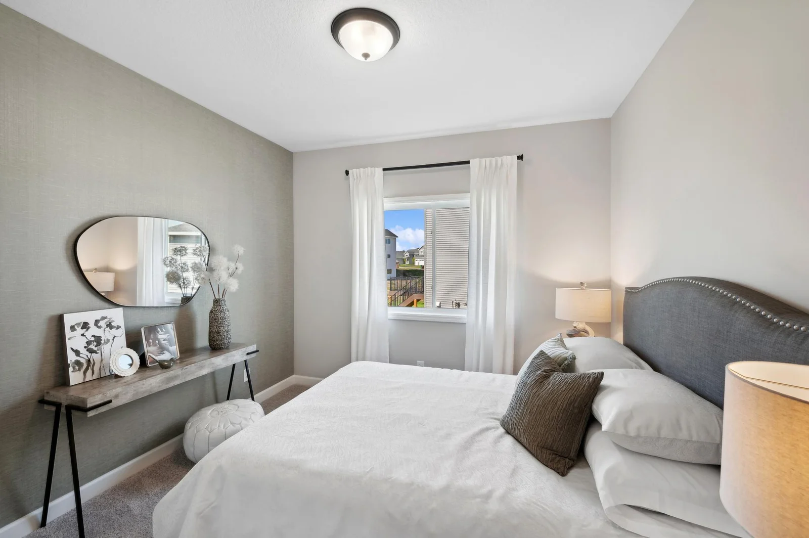 10. Bedroom.jpg