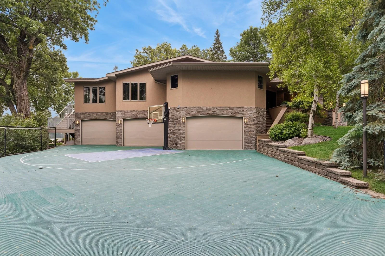 Garage + Sport Court