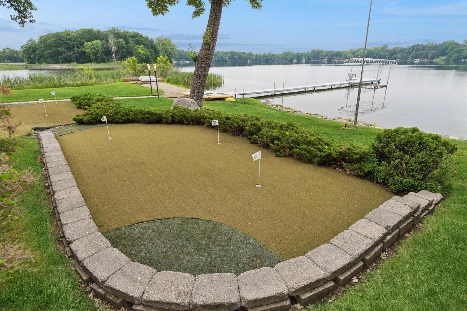 Putting Green + Lake View