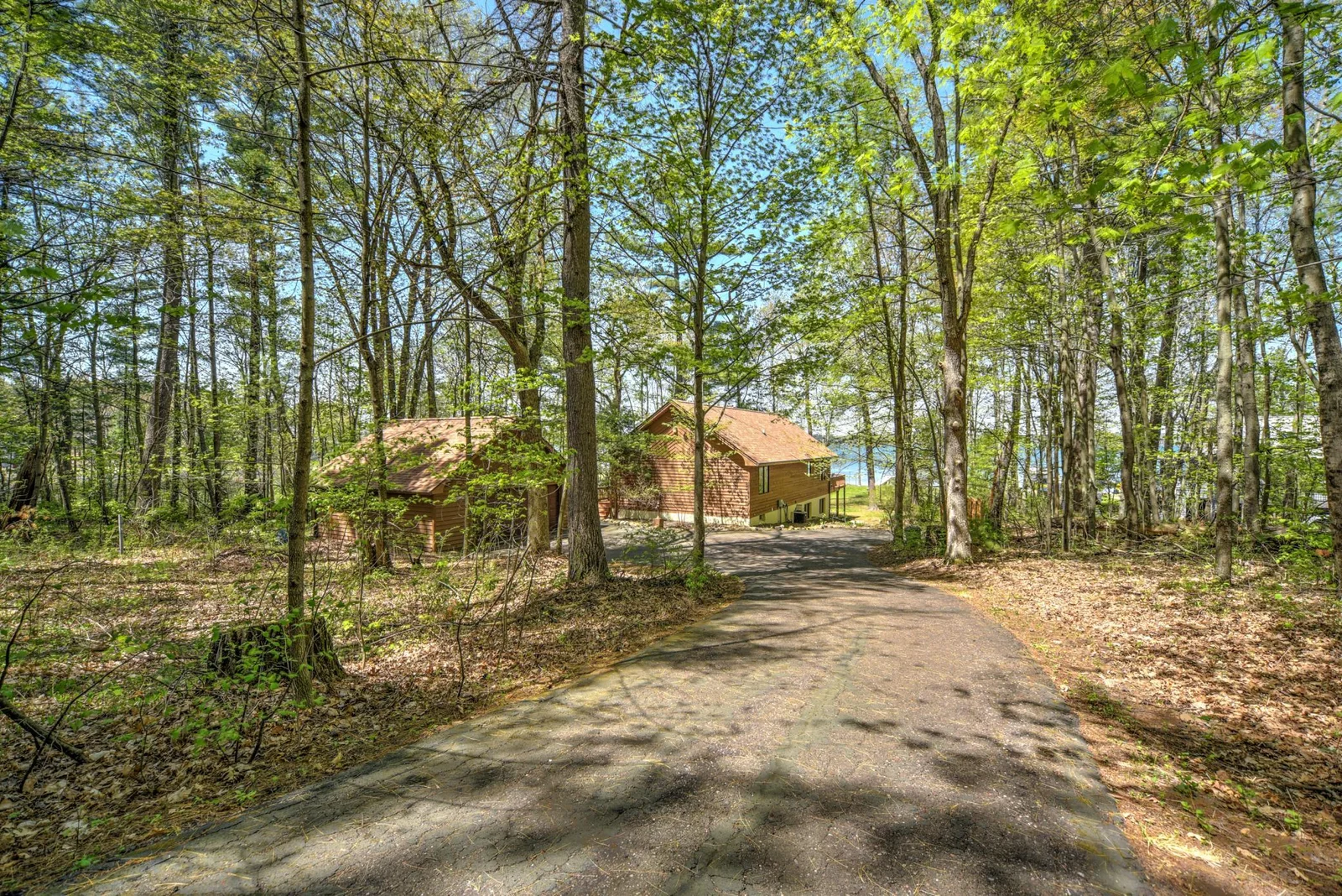 Private and wooded lot