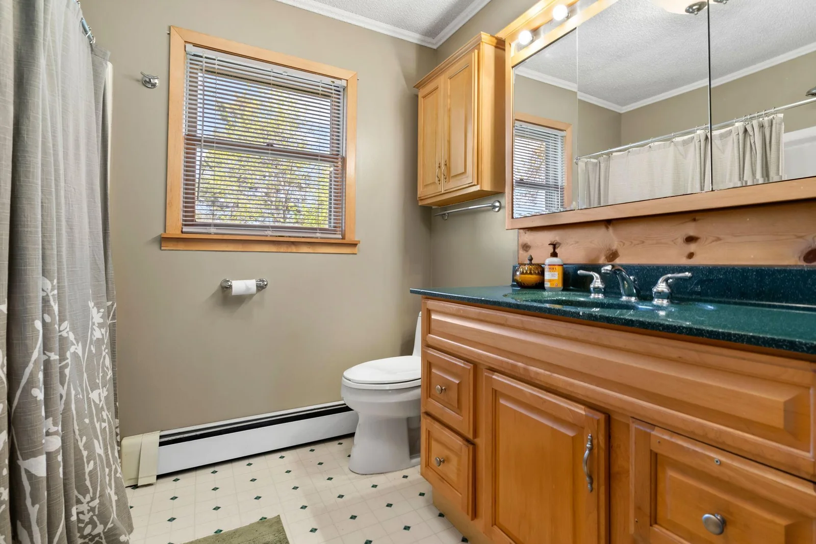 12-web-or-mls-untitled-7309686.jpg