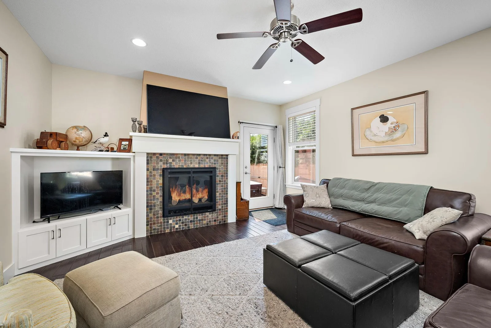 Main floor living room with built in