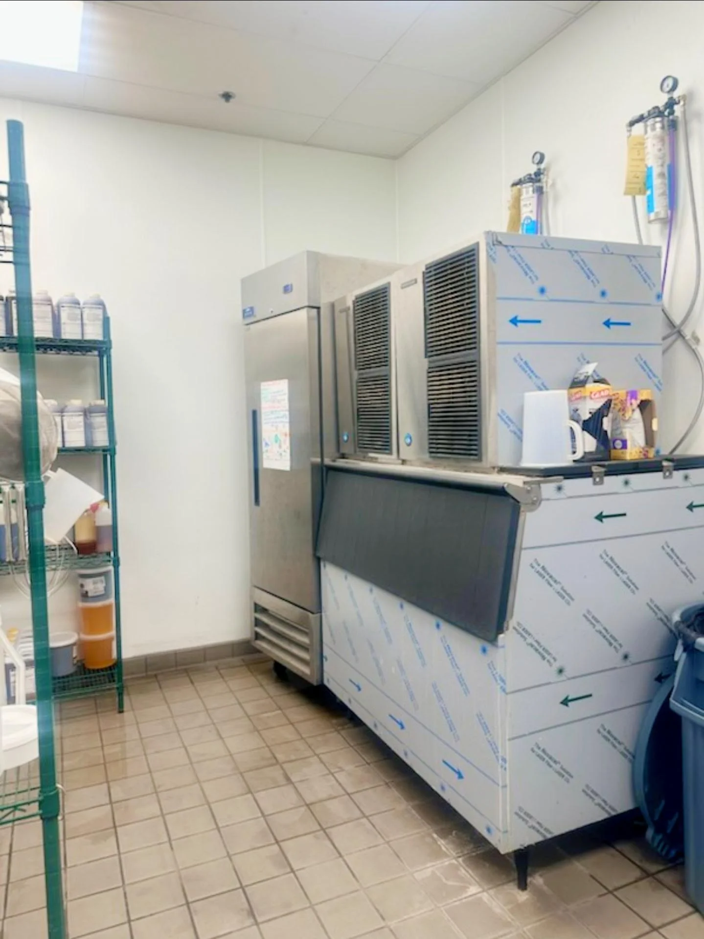 Ice Maker Machine.JPG