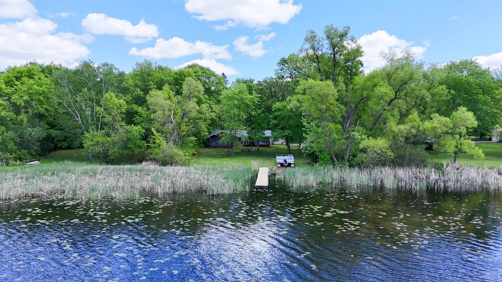 75' Lakeshore.jpg
