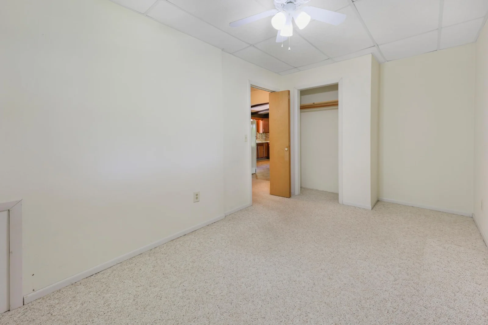 Bedroom 1 b.jpg